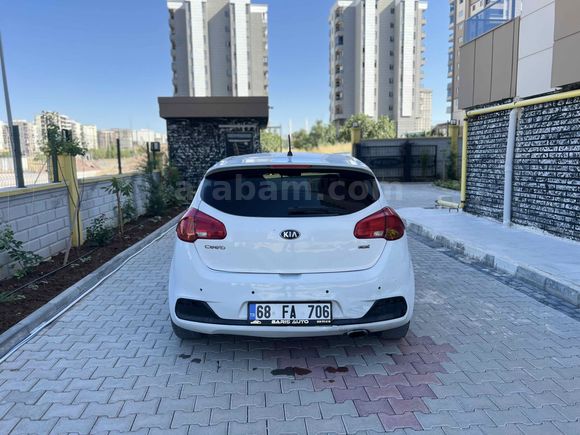 Sahibinden Kia Ceed 1.6 CRDi Concept Plus 2012 Model 