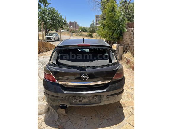Düşük km kazalı 1.3 CTDi  Opel Astra 