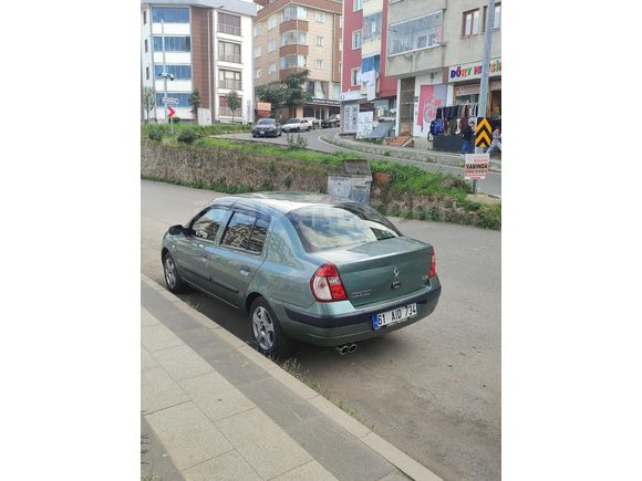 Sahibinden Renault Clio 1.4 Authentique 2005 Model