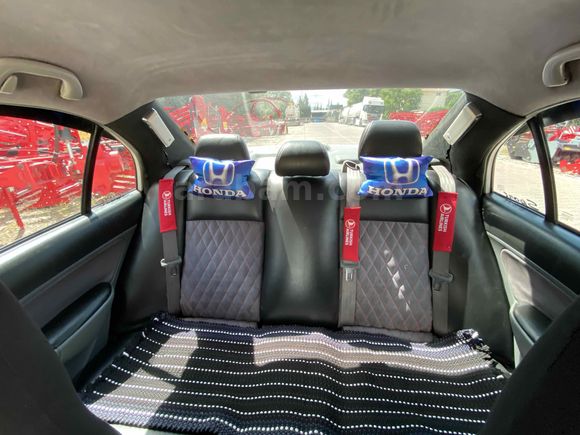 Sahibinden Honda Civic 1.6i VTEC LS 2004 Model 