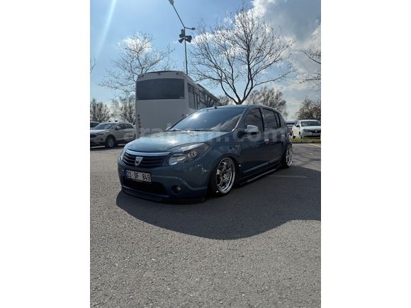 Göz bebeği Dacia Sandero 1.4 Laureate 