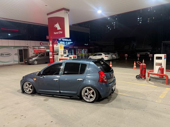 Göz bebeği Dacia Sandero 1.4 Laureate 