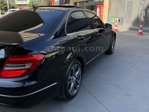 TEMİZ BAKIMLI EKSİKSİZ MERCEDES 