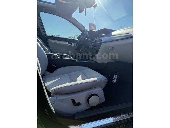 TEMİZ BAKIMLI EKSİKSİZ MERCEDES 