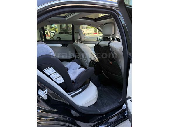 TEMİZ BAKIMLI EKSİKSİZ MERCEDES 