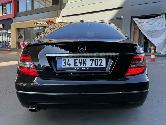 TEMİZ BAKIMLI EKSİKSİZ MERCEDES 