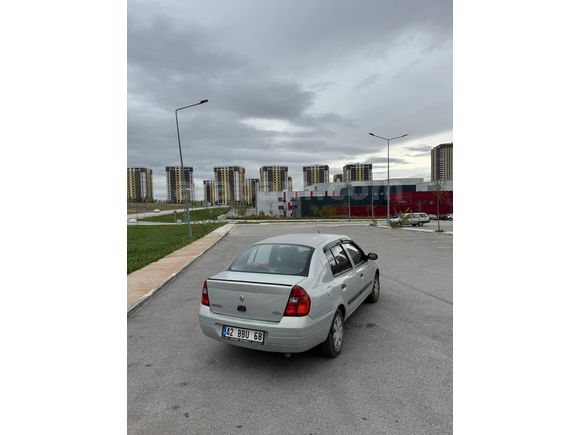 Sahibinden Renault Clio 1.4 RNA 2000 Model