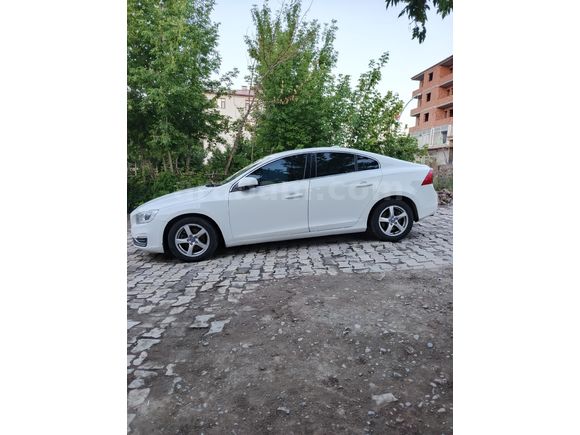 Sahibinden Volvo S60 1.6 D Advance 2014 Model