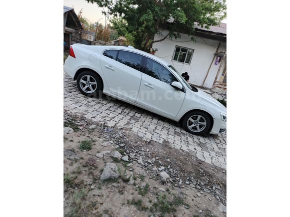 Sahibinden Volvo S60 1.6 D Advance 2014 Model