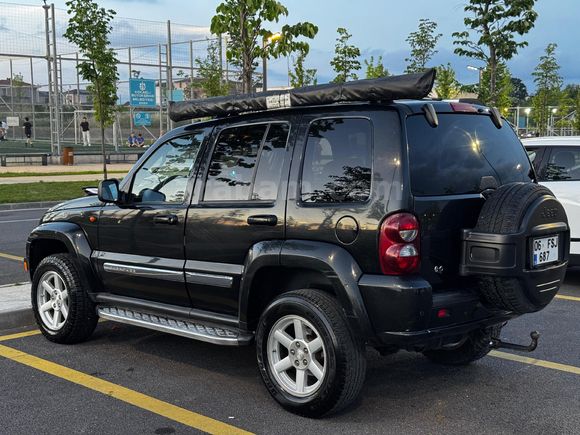 Sahibinden Jeep Cherokee 2.8 CRD Limited 2006 Model