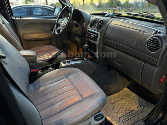 Sahibinden Jeep Cherokee 2.8 CRD Limited 2006 Model