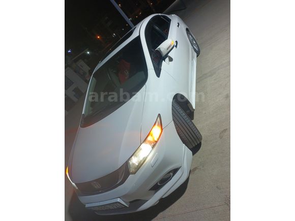 Sahibinden Honda Civic 1.6i VTEC Eco Elegance 2012 Model