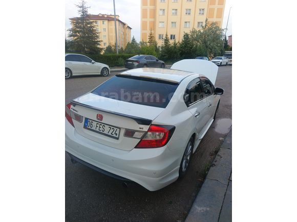 Sahibinden Honda Civic 1.6i VTEC Eco Elegance 2012 Model