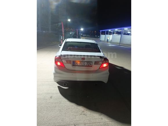 Sahibinden Honda Civic 1.6i VTEC Eco Elegance 2012 Model