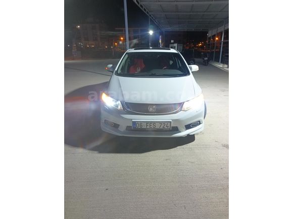 Sahibinden Honda Civic 1.6i VTEC Eco Elegance 2012 Model