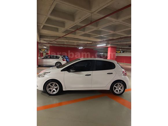 Peugeot 208 2015 150.000 KM