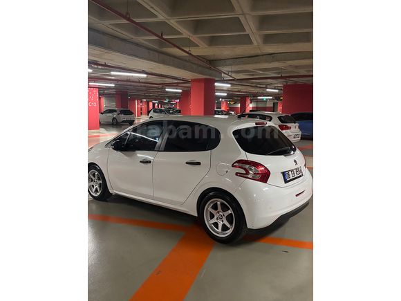 Peugeot 208 2015 150.000 KM