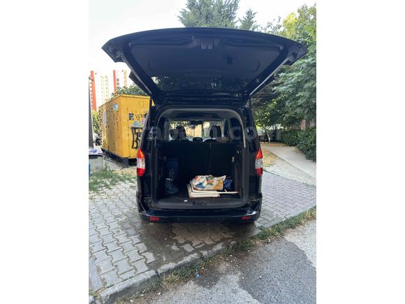 Sahibinden Ford Tourneo Courier 1.6 TDCi Titanium Plus 2014 Model 