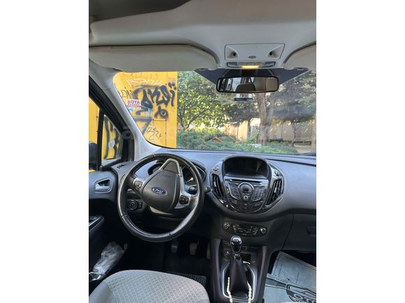 Sahibinden Ford Tourneo Courier 1.6 TDCi Titanium Plus 2014 Model 