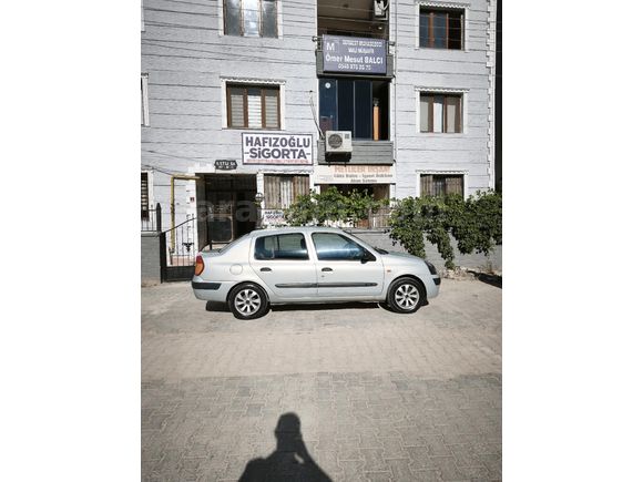 Sahibinden Renault Clio 1.4 2004 Model