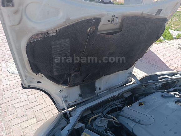 2004 model çift sürgü tek kapak Kangoo