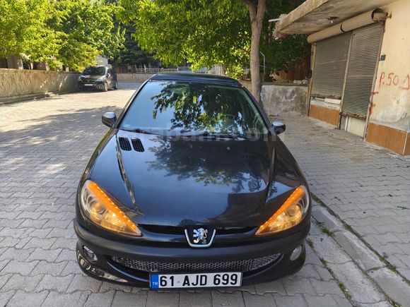 Peugeot 206 1.4 XT 2004 Sunrooflu