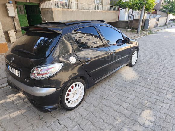 Peugeot 206 1.4 XT 2004 Sunrooflu