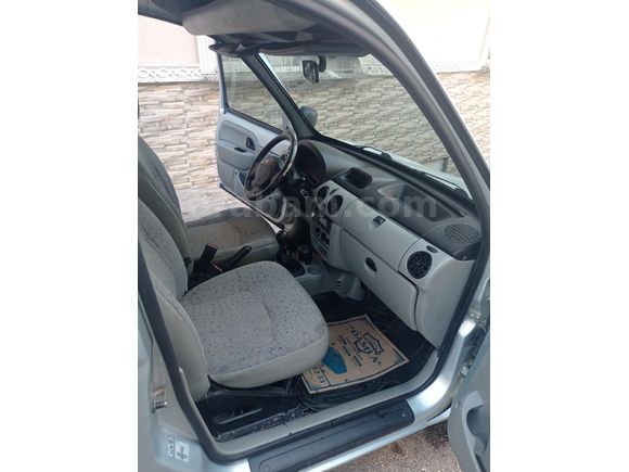 Sahibinden Renault Kangoo Multix 1.5 dCi Authentique 2005 Model