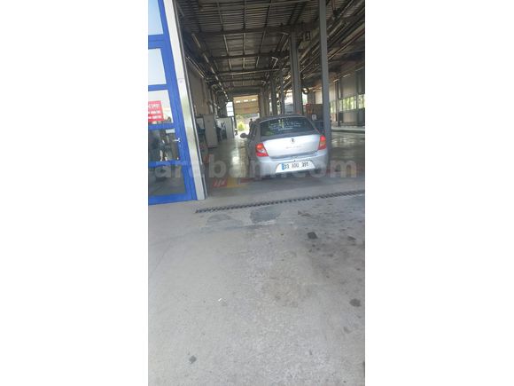 Sahibinden Renault Symbol 1.4 Expression 2011 Model  288.580 km Gri (Gümüş)