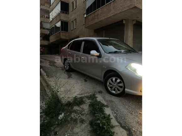 Sahibinden Renault Symbol 1.4 Expression 2011 Model  288.580 km Gri (Gümüş)