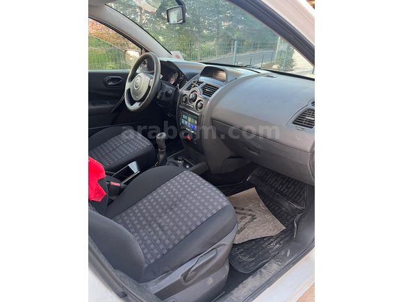 Sahibinden Renault Megane 1.6 Authentique 2010 Model
