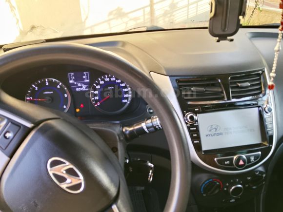 Sahibinden Hyundai Accent Blue 1.6 CRDI Mode Plus 2018 Model