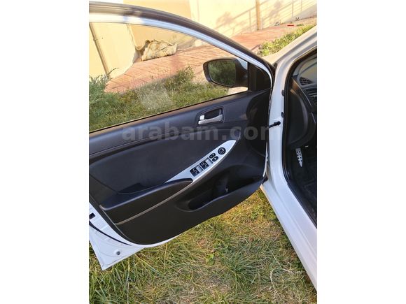 Sahibinden Hyundai Accent Blue 1.6 CRDI Mode Plus 2018 Model