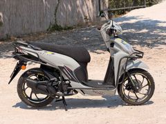 2500 km’de Sahibinden 2025 Anahtarsız Çalışma Honda Dio 
