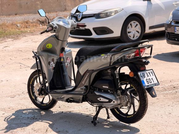 2500 km’de Sahibinden 2025 Anahtarsız Çalışma Honda Dio 
