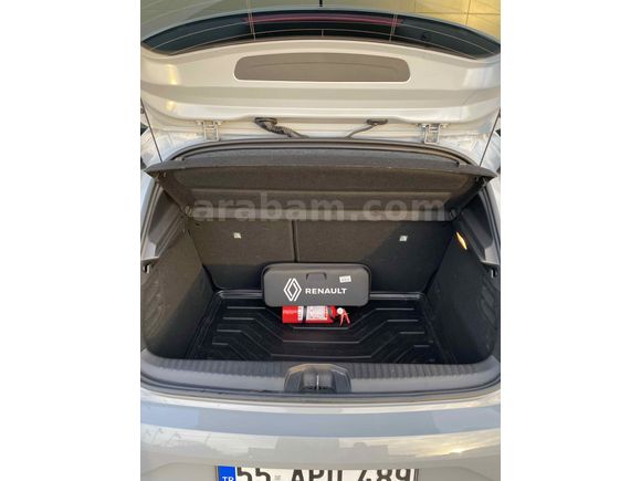 Sahibinden Renault Clio 1.0 TCe Techno Esprit Alpine 2024 Model 