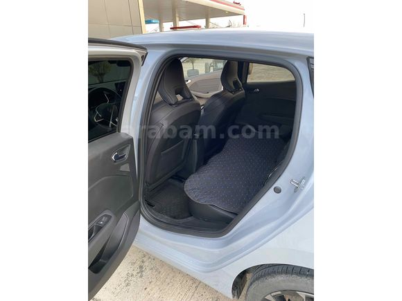 Sahibinden Renault Clio 1.0 TCe Techno Esprit Alpine 2024 Model 