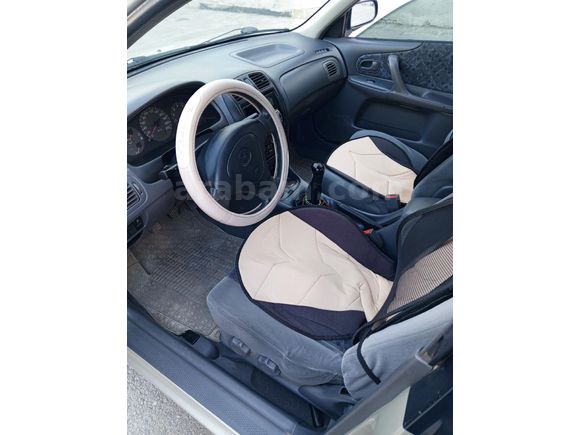 Sahibinden Mazda 323 1.5 1999 Model