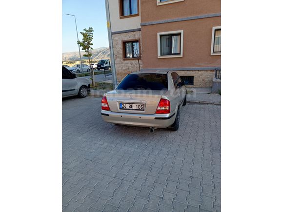 Sahibinden Mazda 323 1.5 1999 Model