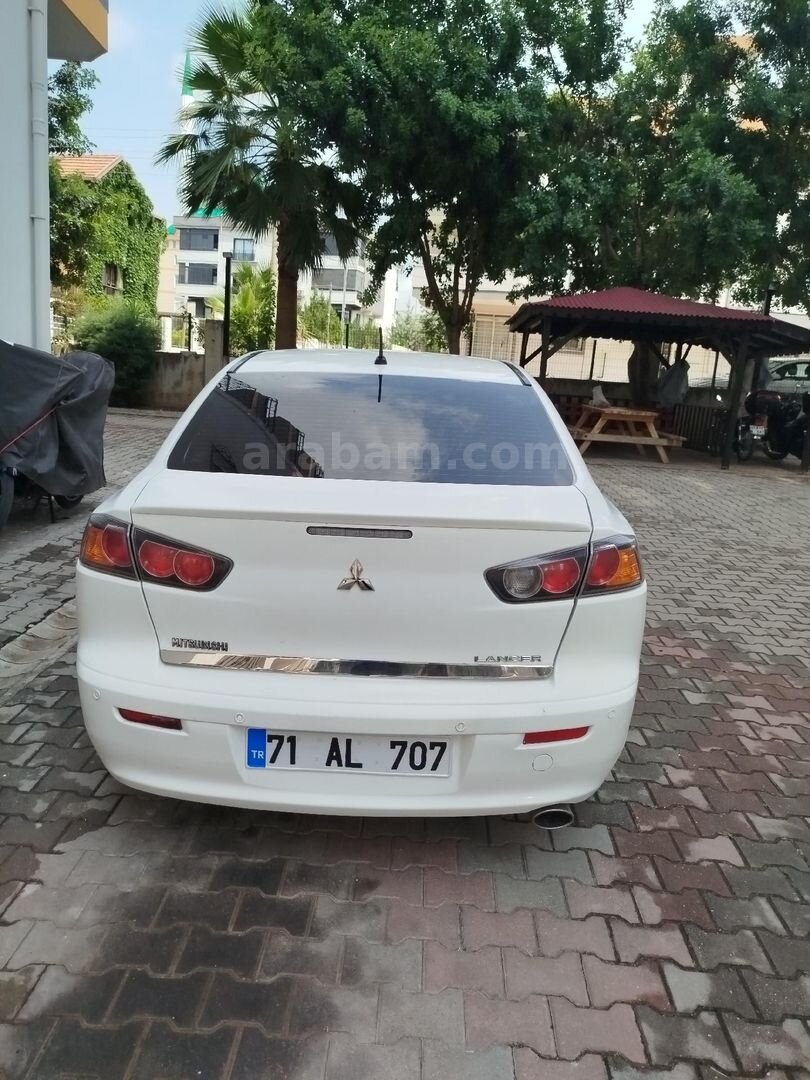 Sahibinden Mitsubishi Lancer 1.6 Invite 2011 Model Osmaniye 312.000 km Beyaz 4