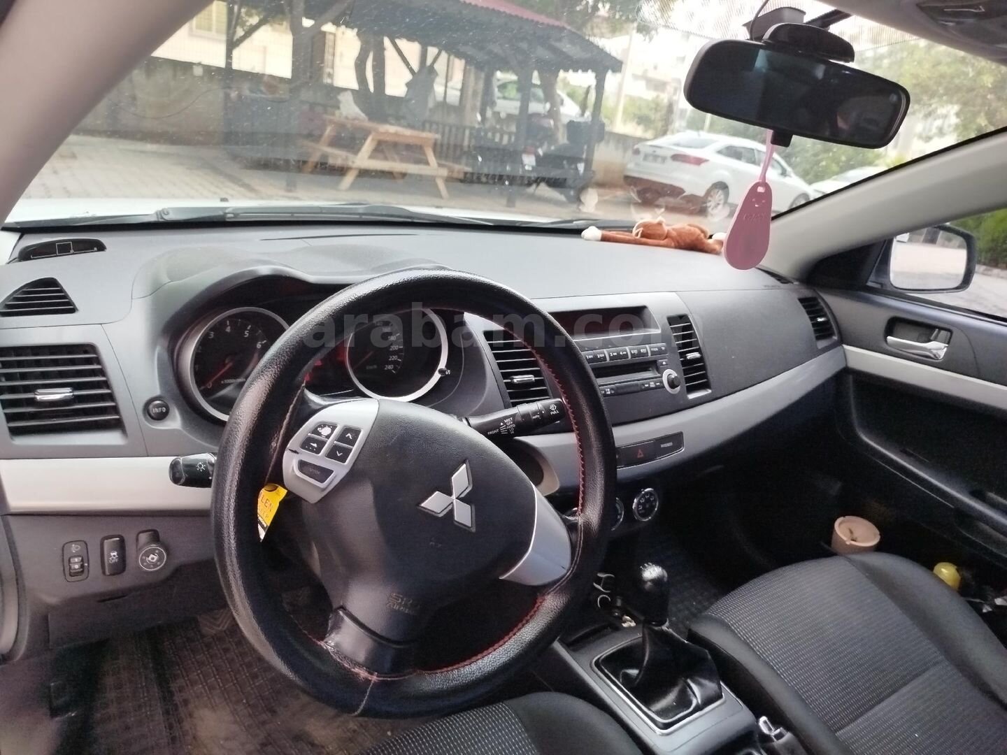 Sahibinden Mitsubishi Lancer 1.6 Invite 2011 Model Osmaniye 312.000 km Beyaz 6