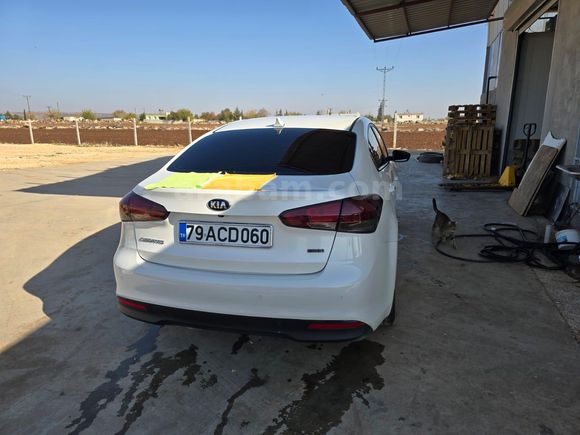 Sahibinden Kia Cerato 1.6 CRDi Concept Plus 2017 Model