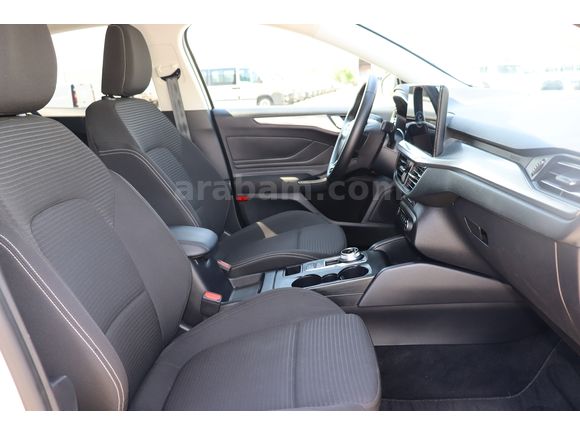 MBS BÜYÜKSOYLU'DAN 2025 FORD FOCUS 1.5 ECOBLUE TITANIUM STİL