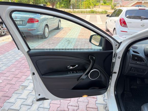 2012 Orjinal Renault Fluence 1.5 Dci 145.000 Km Dolusu Dynamique