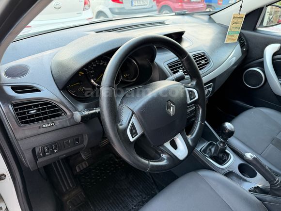 2012 Orjinal Renault Fluence 1.5 Dci 145.000 Km Dolusu Dynamique