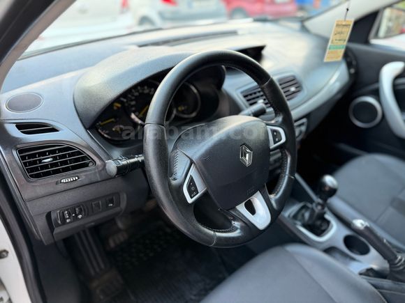2012 Orjinal Renault Fluence 1.5 Dci 145.000 Km Dolusu Dynamique