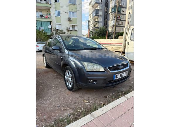 Acil Satılık Ford Focus 1.6 TDCi Ghia 2006 Model