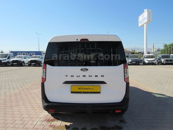 BÜYÜKSOYLU'DAN 2024 TOURNEO COURİER 1.5 ECOBLUE DELUXE 100 HP