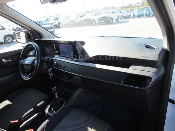 BÜYÜKSOYLU'DAN 2024 TOURNEO COURİER 1.5 ECOBLUE DELUXE 100 HP
