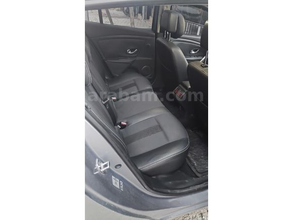 Sahibinden Renault Megane 1.5 dCi Dynamique 2010 Model  303.000 km Mavi
